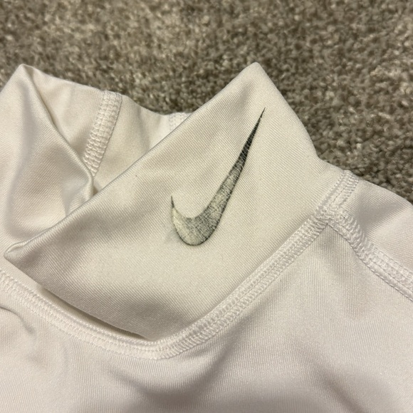 Nike Pro Shirt - Picture 4 of 6
